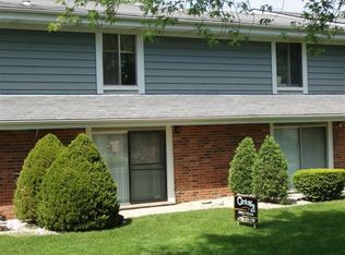 21 Cour Masson, Palos Hills, IL