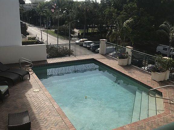 4th image of 720 5th Ave S APT 307