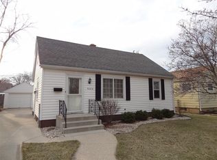 5606 41st Ave, Kenosha, WI 53144