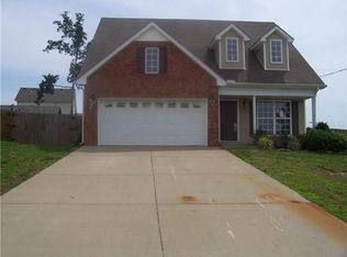 600 Ronnie Erwin Ln, La Vergne, TN 37086