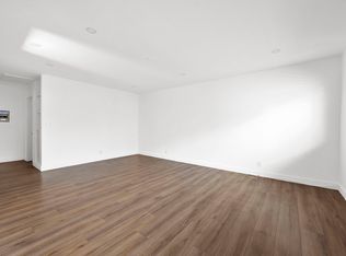 2350 Santa Ana Ave #D, Costa Mesa, CA 92627