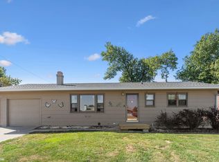 2011 Catalina Pl, Marshalltown, IA 50158