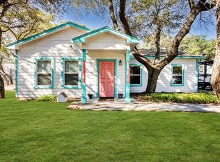 409 N 11th St, Fulton, TX 78358