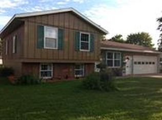 712 Carr St, Negaunee, MI 49866