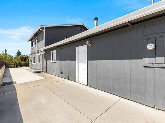 5th image of 2102 Overhill Rd