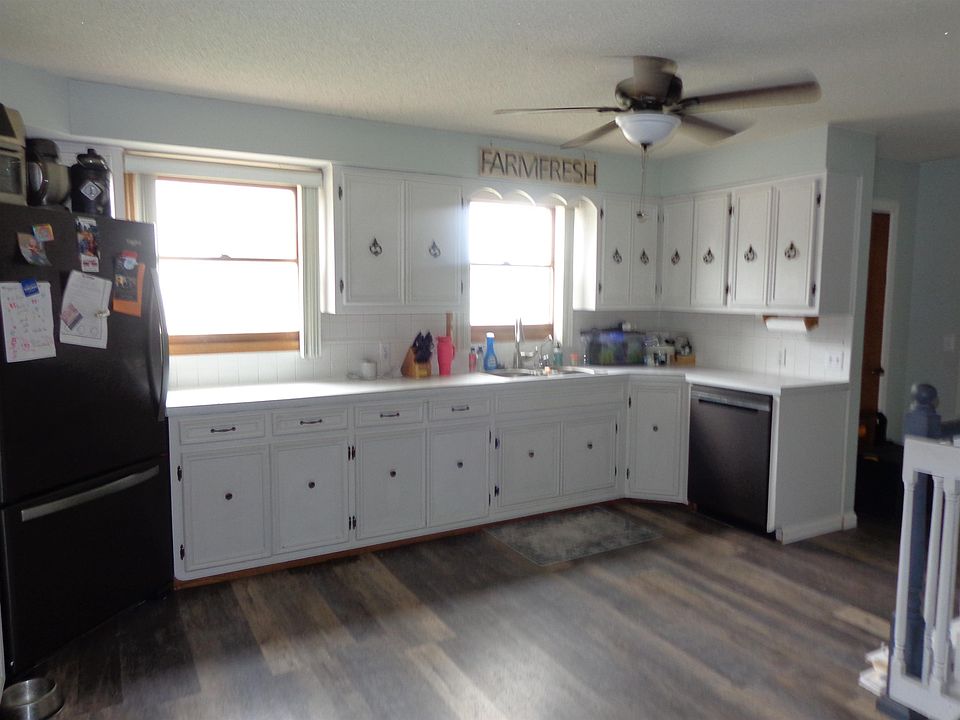 820 Dorrance St, Ellis, KS 67637 Zillow