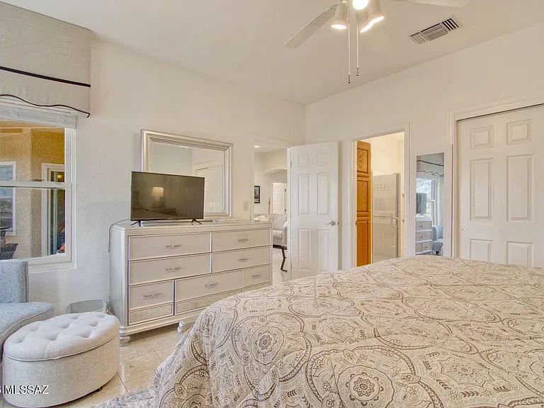 1232 E Camino Diestro — Photo 24