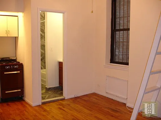 Rented by Halstead Real Estate | media 14