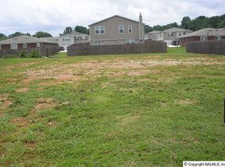 122 Olympia Dr, Meridianville, AL 35759