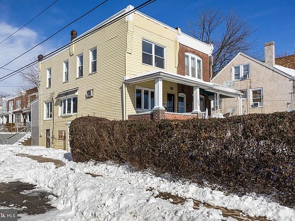 4th image of 720 W 11th St