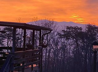 290 Level Hill Rd, Luray, VA 22835