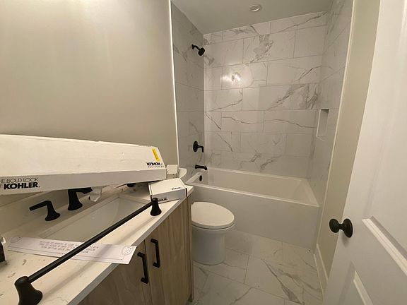 3rd image of 4857 N Seeley Ave #1A