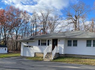 2 Oak St, Morganville, NJ 07751