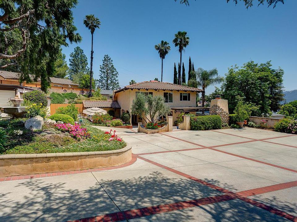 1st image of 3923 Santa Carlotta St
