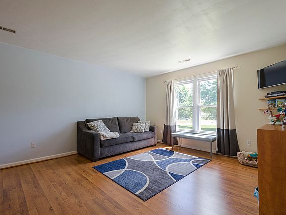 5th image of 4646 Trevino Dr NE