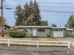 813 Camas Ave NE, Renton, WA 98056