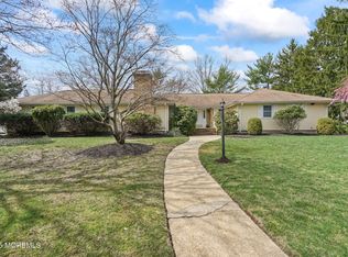 15 Carbury Rd, Ocean, NJ 07712