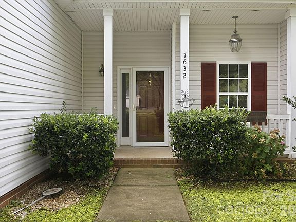 5th image of 7632 Free Bird Ave