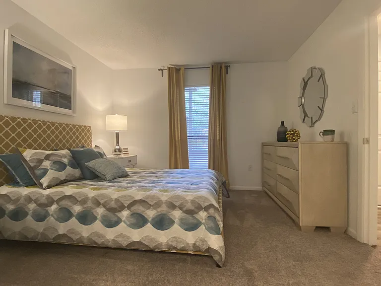 Haywood Pointe Apartments — Photo 14