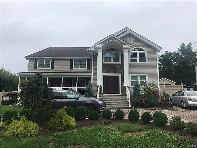 72 Waldron Ave photo 1
