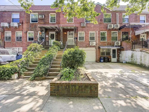 56-15 Clearview Expressway, Bayside, NY 11364