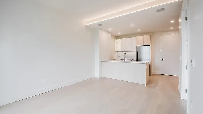 Living room, photo 1