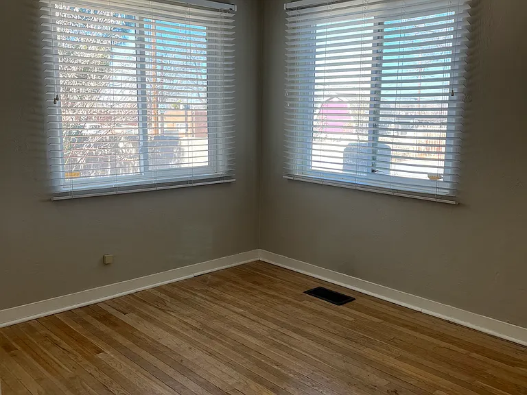501 Carlisle Blvd SE — Photo 21