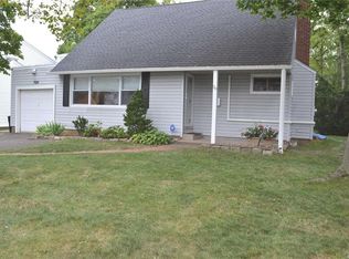 50 Commander Ave, Garden City, NY 11530