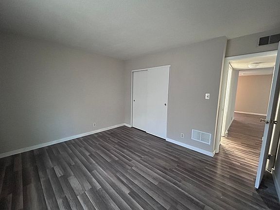 4th image of 405 21st Avenue Pl
