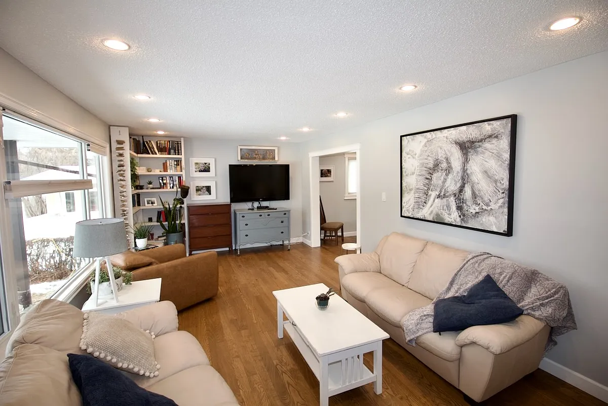 AD4_01292024 - 1047 Adamson Cres