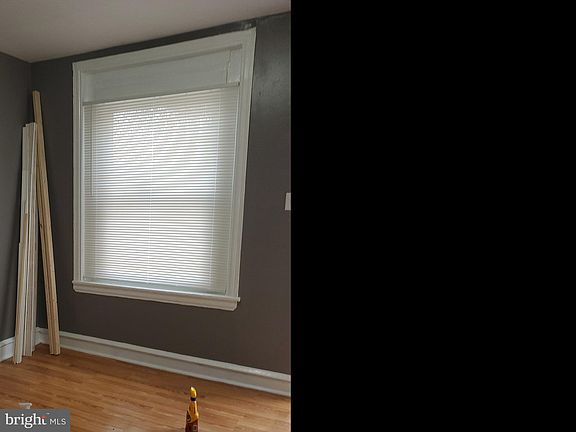 3rd image of 429 W Ontario St
