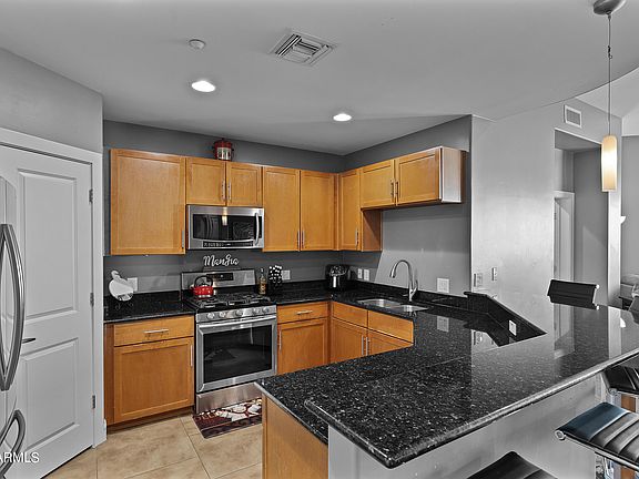 4th image of 945 E PLAYA DEL NORTE Drive #4024