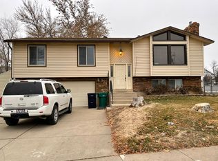 929 E Wasatch Dr, Layton, UT 84040