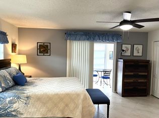 70 Royal Oak Ct APT 203, Vero Beach, FL 32962