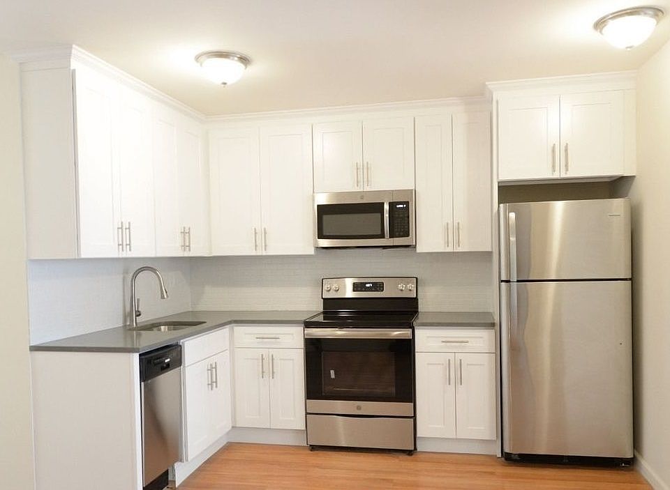 1st image of 599 6th Ave #3N