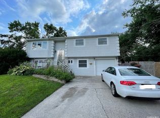 1536 Illinois Ave, Bay Shore, NY 11706