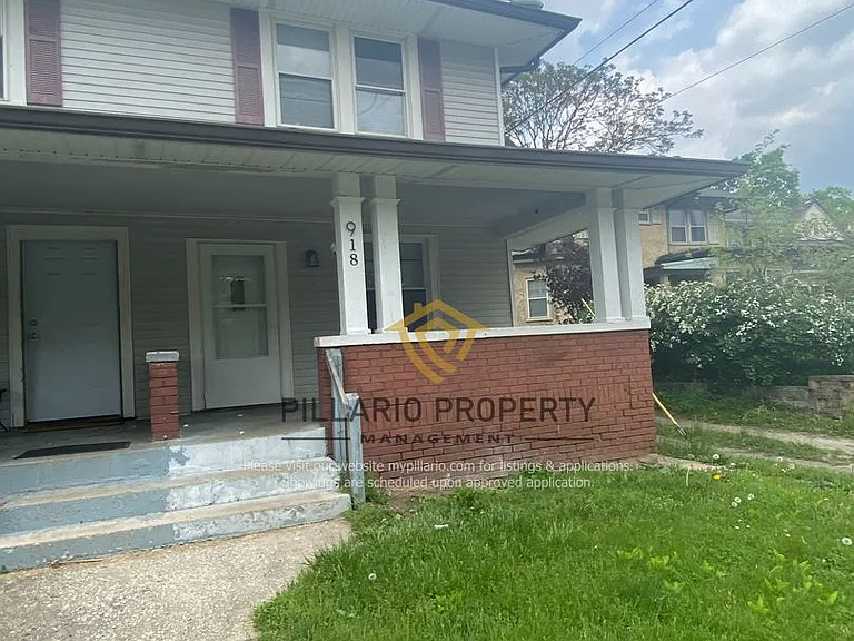 916-918 Fairfield Ave — Photo 1