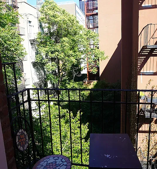722 10th Ave #R4A — Photo 11