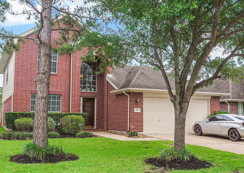 1st image of 3211 Auburn Hollow Ln