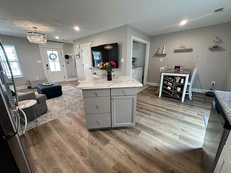 145 Coral Breeze Dr — Photo 10