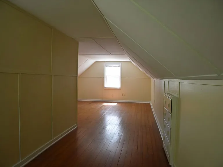 263 E Beechwold Blvd — Photo 13