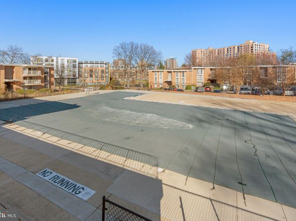 2648 Redcoat Dr #99-1C, Alexandria, VA 22303