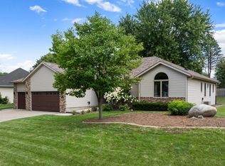659 Crestview Ln, Owatonna, MN 55060