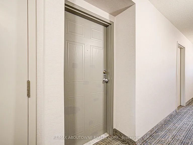 1482 Pilgrims Way #1514 — Photo 5