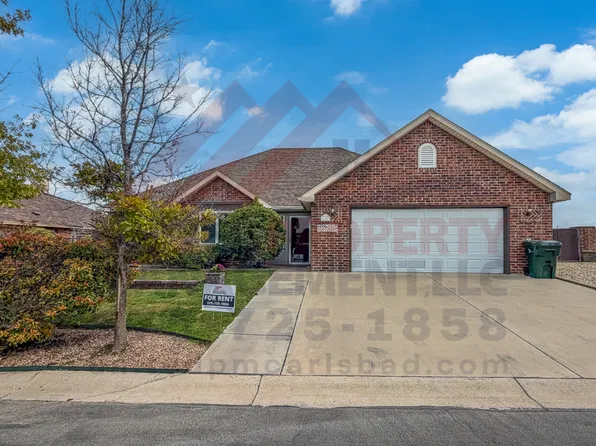 606 Spyglass Dr, Carlsbad, NM 88220