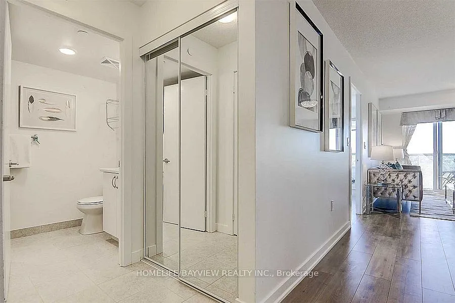 1346 Danforth Rd — Photo 4