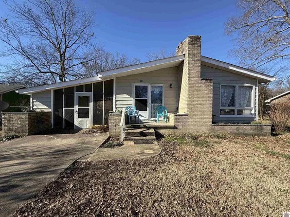 600 3rd St, Hazel, KY 42049