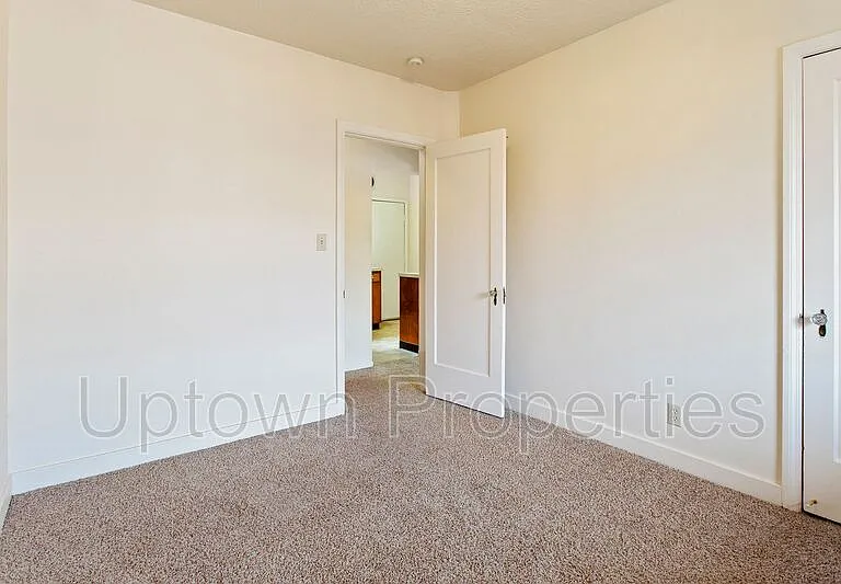 1322 NE 68th Ave — Photo 16