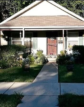 2nd image of 2722 N Gale St