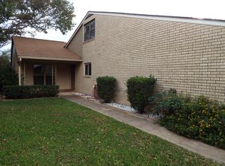 465 Summit Cir, Fredericksburg, TX 78624